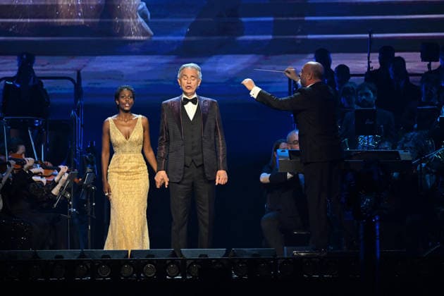 Andrea Bocelli And Andrea Lykke Oehlenschlæger In Concert - Paris Andrea Bocelli, Andrea Lykke Oehlenschlæger performs at the Accor Arena in Paris, France on April 1, 2026. Photo by Christophe Meng ABACAPRESS.COM Paris France  Copyright: xMengxChristophe ABACAx