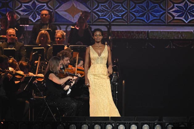 Andrea Bocelli And Andrea Lykke Oehlenschlæger In Concert - Paris Andrea Lykke Oehlenschlæger performs at the Accor Arena in Paris, France on April 1, 2026. Photo by Christophe Meng ABACAPRESS.COM Paris France  Copyright: xMengxChristophe ABACAx