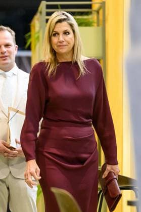 Queen Maxima Visits Association for Circular Initiatives - Netherlands Queen Maxima visiting the association Circulair Groningen Drenthe during a working visit at Vepa in Hoogeveen, Netherlands on April 1, 2026. Photo by Patrick van Emst NL Beeld Bruno Press ABACAPRESS.COM Netherlands  Copyright: xBrunoxPress ABACAx