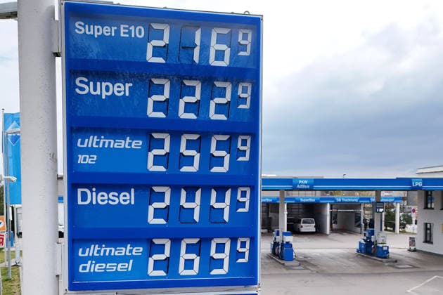 After new refueling rule DIESEL fuel reaches historic high on 02 04 2026 at this gas station in Munich Fuel prices exceed historic highs No end in sight new highs in refueling every day Exploding fuel prices due to Iran war continue Gasoline prices at a gas station in Munich