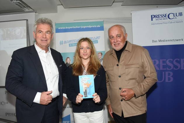 Prof Dr Stephan J Lang, Chairman Initiative Value Preservation and Transfer Maya Upmann, Overall Winner Bavarian Youth Award 2024 Robert Luebenoff, Chairman Munich 02 04 2026 Press Club Munich the Bavarian Youth Award 2026 is this year The main topic of the 6 IWW Writing Competition 2026 is Healthy children on a healthy earth how can we wi