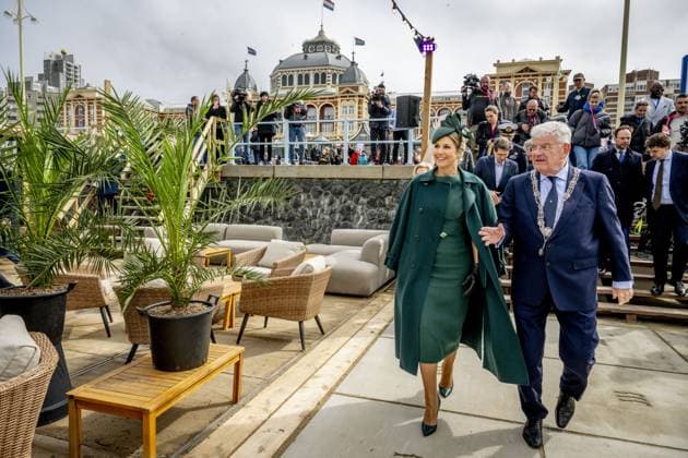 SCHEVENINGEN - Queen Maxima opens the renovated boulevard. The Scheveningen boulevard, for decades one of the best-known and most visited coastal promenades in the Netherlands, has been renewed in recent years to better accommodate the growing number of visitors and to be ready for the future. ROBIN UTRECHT ANP netherlands out - belgium out  Copyright: xx x554921215x originalFilename: 554921215.jpg