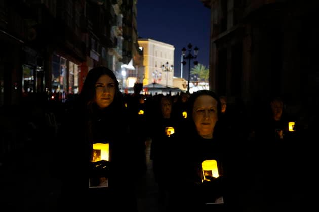 Solemn Procession of Silence and Holy Christ of the Miners in Cartagena Solemn Procession of Silence and Holy Christ of the Miners, on April 2, 2026, in Cartagena, Murcia Spain All the participants of this procession, with the exception of the elder brother and the chaplain, wear their faces covered and must maintain silence, which is usually accompanied by the public that watches the parade and the collaboration of the local owners and businesses that turn off their signs and lights as the procession passes by 02 APRIL 2026 PROCESIÓN SILENCIO REINA SOFÍA CARTAGENA MURCIA CAPELLÁN DESFILE Martín C Cartagena Murcia Murcia Cartagena Murcia Spain  Copyright: xMartinxC.x 7413133