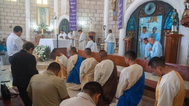 Holy Thursday celebration in Queretaro The Bishop of Queretaro, Monsignor Fidencio Lopez Plaza, washing the feet of the prisoners of Queretaro penitentiary as part of the Catholic celebrations of Holy Thursday. on April 2, 2026 in Queretaro, Mexico. (Photo by Jose Carrera Eyepix Group) Copyright: xJosexCarrera xEyepixxGroupx JFC_02042026_179835