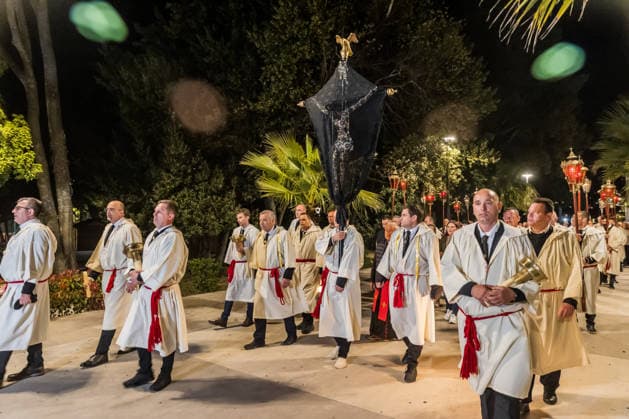 PXL_Following the Cross People take part in UNESCO-protected 500-year-old Easter procession Za Krizen (Following the Cross) in Hvar, Croatia on April 2, 2026. A group is led by a cross-bearer walk through six villages carrying a veiled wooden cross weighing up to 18 kilograms, covering twenty-five kilometres in eight hours before returning home.  ZvonimirxBarisin PIXSELL