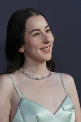 Alana Haim at arrivals for THE DRAMA Premiere, Regal Union Square, New York, NY, April 02, 2026. Photo By: Kristin Callahan Everett Collection THE DRAMA Premiere PUBLICATIONXNOTxINxCANxCHNxFRAxITAxJPNxNORxPOLxRUSxESPxUKxUSA