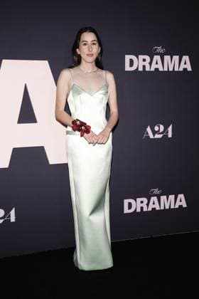Alana Haim at arrivals for THE DRAMA Premiere, Regal Union Square, New York, NY, April 02, 2026. Photo By: Kristin Callahan Everett Collection THE DRAMA Premiere PUBLICATIONXNOTxINxCANxCHNxFRAxITAxJPNxNORxPOLxRUSxESPxUKxUSA