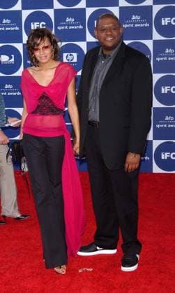 SPIRITAWARDS AR Feb. 28, 2004 - Santa Monica, CALIFORNIA, USA - K35788AR.2004 IFP INDEPENDENT SPIRIT AWARDS ARRIVALS IN A TENT ON SANTA MONICA BEACH, SANTA MONICA, CALIFORNIA. ANDREA RENAULT 2004.FOREST WHITAKER AND WIFE Copyright: xAndreaxRenaultx