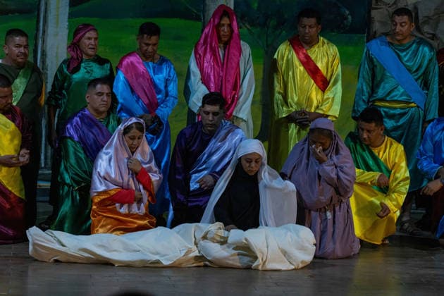 April 3, 2026, Mexico City, Mexico: Inmates reenacted the Passion of Christ during Holy Week 2026 at the East Male Preventive Prison in Mexico City in a performance prepared over months that included the Last Supper, the Stations of the Cross, and the crucifixion. Relatives of the inmates attended the event. Mexico City Mexico  - ZUMAl178 20260403_znp_l178_039 Copyright: xCristianxLeyvax