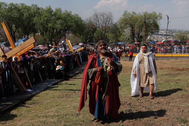 A person representing Judas Iscariot taking part during the 183rd Reenactment of the Passion of Christ for Holy Week celebrations. The Reenactment of the Passion of Christ in Iztapalapa is the most emblematic in Mexico with 183 years of history. on April 3, 2026 in Mexico City, Mexico. Mexico City Mexico - ZUMAe321 20260403_zia_e321_082 Copyright: xCarlosxSantiagox
