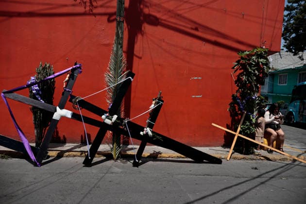 April 3, 2026, Mexico City, Cdmx, Mexico: As part of Holy Week, the Stations of the Cross were held today. According to the Catholic Church, this event commemorates Jesus crucifixion and death after a soldier pierced his side with a spear. The reenactment was performed by residents of the Tenorios area, which belongs to the Iztapalapa borough. Hundreds of people of all ages walked the streets dressed as apostles, wearing crowns of thorns and carrying crosses of varying sizes to ask for favors or give thanks for miracles they prayed to God for and received. The crucifixion of the actors portraying Dismas, Gestas, and Jesus takes place every year in the Tezontle mines located within the Tenorios area. Hundreds of residents gather there to or - ZUMAp204 20260403_zip_p204_005 Copyright: xJosuexPerezx