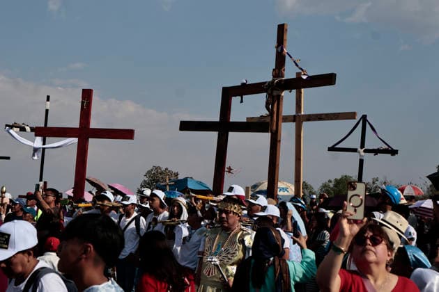 April 3, 2026, Mexico City, Cdmx, Mexico: As part of Holy Week, the Stations of the Cross were held today. According to the Catholic Church, this event commemorates Jesus crucifixion and death after a soldier pierced his side with a spear. The reenactment was performed by residents of the Tenorios area, which belongs to the Iztapalapa borough. Hundreds of people of all ages walked the streets dressed as apostles, wearing crowns of thorns and carrying crosses of varying sizes to ask for favors or give thanks for miracles they prayed to God for and received. The crucifixion of the actors portraying Dismas, Gestas, and Jesus takes place every year in the Tezontle mines located within the Tenorios area. Hundreds of residents gather there to or - ZUMAp204 20260403_zip_p204_049 Copyright: xJosuexPerezx