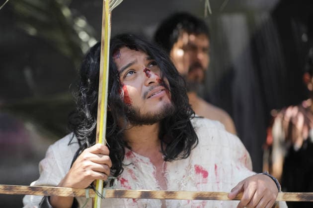 Holy Week Passion Of Christ Procession A person representing Jesus Christ taking part during the 40th anniversary of the Passion of Christ at Tenorios neighborhood in Iztapalapa . on April 3, 2026 in Mexico City, Mexico. (Photo by Ian Robles Eyepix Group) Copyright: xIanxRobles xEyepixxGroupx EL_03042026_180006JPEG