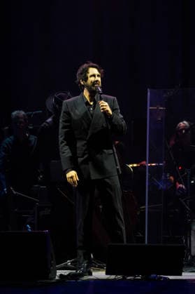 Josh Groban Concert Josh Groban Gems World Tour 2026 at the Grand Rex in Paris, France, on April 3, 2026 Anne Sophie Guebey Bestimage Concert Josh Groban Gems World Tour 2026 at the Grand Rex in Paris, France, on April 3, 2026 Paris France  Copyright: xAnne-SophiexGuebeyx xBestimagexAnne-SophiexGuebeyx xBestimagex