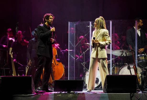 Josh Groban, Monroe Monroe Vata Rigby Concert Josh Groban Gems World Tour 2026 at the Grand Rex in Paris, France, on April 3, 2026 Anne Sophie Guebey Bestimage Concert Josh Groban Gems World Tour 2026 at the Grand Rex in Paris, France, on April 3, 2026 Paris France  Copyright: xAnne-SophiexGuebeyx xBestimagexAnne-SophiexGuebeyx xBestimagex