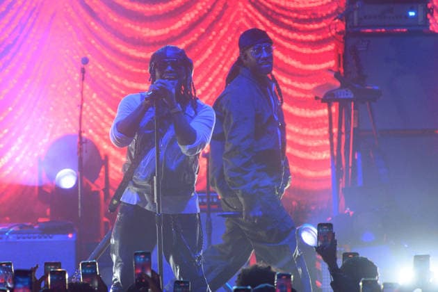 Leon Thomas Performs at Eventim Apollo, London, UK American rapper Ty Dolla $ign (born Tyrone William Griffin Jr) guests with Leon Thomas (born Leon George Thomas III) at The Eventim Apollo, London, England, UK on Friday 3 April 2026 as part of his Mutts Don t Heel Tour 2026., Credit:Justin Ng Avalon UK, England, London, Eventim Apollo  Copyright: xJustinxNgx xAvalonx 1088495685