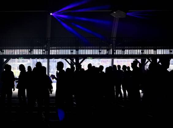 AMSTERDAM - Crowd during DGTL Amsterdam at the NDSM Wharf. Dozens of DJs are performing at the two-day electronic music festival. SEM VAN DER WAL ANP netherlands out - belgium out  Copyright: xx x555021760x originalFilename: 555021760.jpg