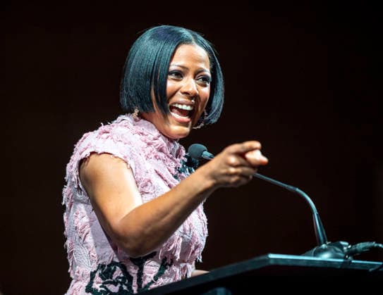 April 4, 2026, Philadelphia, Pennsylvania, United States: TAMRON HALL, American broadcast journalist, television talk show host and author, speaking at the WDAS-FM tenth annual Women Of Excellence Legend award at the luncheon held at the Philadelphia Sheraton Philadelphia United States - ZUMArf1_ 20260404_zaf_rf1_016 Copyright: xRickyxFitchettx