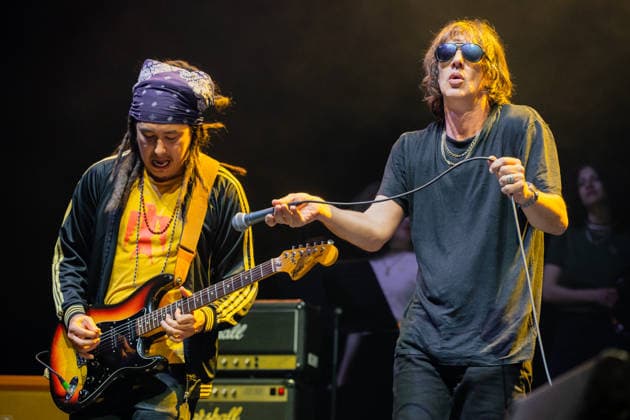 Richard Ashcroft live in Birmingham Richard Ashcroft performs songs from The Verve and his solo career live at Birmingham Utilita Arena on Saturday 04 April 2026. Picture shows Richard Ashcroft with guitarist Steve Wyreman., Credit:James Berry Avalon  Copyright: xJamesxBerryx xAvalonx 1088717748