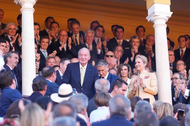 The King Emeritus returns to the Plaza de la Maestranza ten years later The King Emeritus returns to the Plaza de la Maestranza ten years later In Seville on April 5, 2026 Image of the King Emeritus, Juan Carlos de Borbón, greeting from the maestrantes box of the Real Maestranza de Caballería 05 APRIL 2026 Joaquí Seville, Andalusia, Spain Seville, Andalusia, Spain Spain Spain  Copyright: xJoaquinxCorcherox 7417163