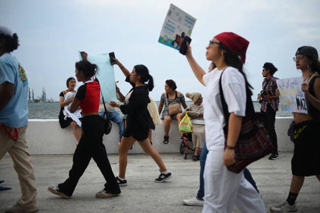 March for the Sea protest held in Veracruz against oil spills VERACRUZ, MEXICO - APRIL 5: Protesters march along the waterfront of the Port of Veracruz during the March for the Sea demonstration against hydrocarbon spills in Veracruz, Mexico, on April 5, 2026. Rolando Ramos Anadolu Veracruz Mexico. Editorial use only. Please get in touch for any other usage.  Copyright: x2026xAnadoluxRolandoxRamosx