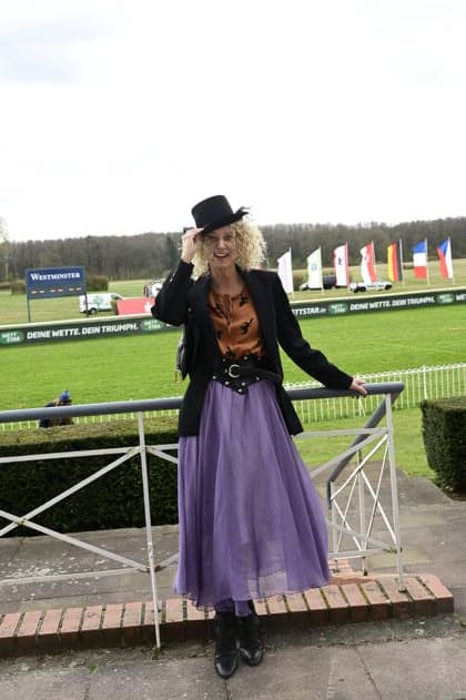Aline von Drateln at the grand opening of the 2026 season at Hoppegarten racecourse Berlin, 05 04 2026 Copyright: xMatthiasxWehnertx