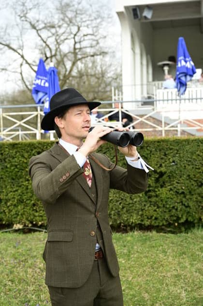 Tom Schilling at the grand opening of the 2026 season at Hoppegarten racecourse Berlin, 05 04 2026 Copyright: xMatthiasxWehnertx