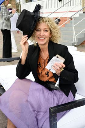Aline von Drateln at the grand opening of the 2026 season at Hoppegarten racecourse Berlin, 05 04 2026 Foto:xM.xWehnertx xFuturexImagex hoppegarten_6404