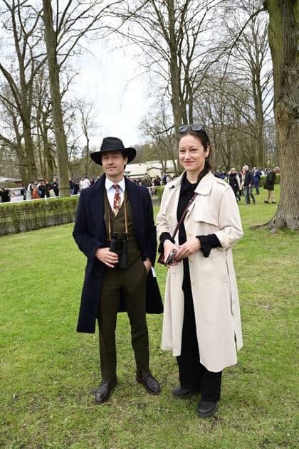 Tom Schilling with wife Annie Mosebach at the grand opening of the 2026 season at Hoppegarten racecourse Berlin, 05 04 2026 Copyright: xMatthiasxWehnertx