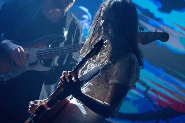 Music Concert - Mum Live in Shanghai Gyoa Valtysdottir playing on stage during the Mum Live at VAS ear in Shanghai, China on April 6, 2026 Shanghai VAS ear China Copyright: xAndreaxAimarx xLiveMediax LPM_2377731