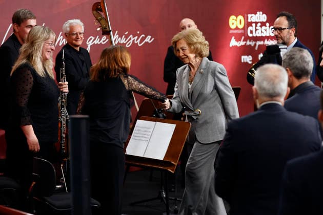 Queen Sofía visits RNEs Casa de la Radio, on the occasion of the 60th anniversary of Radio Clásica Queen Sofía during the visit to RNEs Casa de la Radio, on the occasion of the 60th anniversary of Radio Clásica, on April 7th, 2026, in Madrid Spain The radio station was born in 1965 as the Second Program of Radio Nacional de Espana, It was renamed Radio 2 in 1981, and in 1984 it adopted its definitive name, Radio Clásica. Throughout its history it has had a great international projection and has received numerous awards, including the Gold Medal for Merit in Fine Arts in 2006 FAMOUSES ROYAL HOUSE ROYAL KING RNE Antonio Gutié Madrid Madrid Spain  Copyright: xAntonioxGutiÃ rrezx 7419990