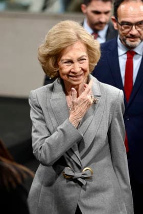 Queen Sofía visits RNEs Casa de la Radio, on the occasion of the 60th anniversary of Radio Clásica Queen Sofía during the visit to RNEs Casa de la Radio, on the occasion of the 60th anniversary of Radio Clásica, on April 7th, 2026, in Madrid Spain The radio station was born in 1965 as the Second Program of Radio Nacional de Espana, It was renamed Radio 2 in 1981, and in 1984 it adopted its definitive name, Radio Clásica. Throughout its history it has had a great international projection and has received numerous awards, including the Gold Medal for Merit in Fine Arts in 2006 FAMOUSES ROYAL HOUSE ROYAL KING RNE Antonio Gutié Madrid Madrid Spain  Copyright: xAntonioxGutiÃ rrezx 7419993