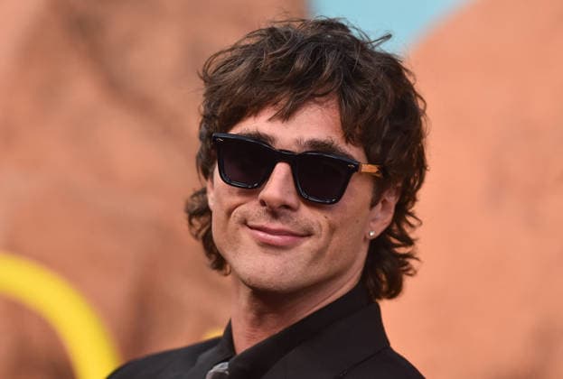 ˜Euphoria™ S3 Los Angeles Premiere Jacob Elordi arriving to the season 3 Euphoria? Los Angeles premiere held at the TCL Chinese Theatre on April 07, 2026 in Hollywood, CA. Hollywood TCL Chinese Theatre California USA Copyright: xLISAxOConnorx xAFF-USA.comx