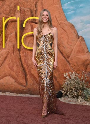 ˜Euphoria™ S3 Los Angeles Premiere Hunter Schafer arriving to the season 3 Euphoria? Los Angeles premiere held at the TCL Chinese Theatre on April 07, 2026 in Hollywood, CA. Hollywood TCL Chinese Theatre California USA Copyright: xLISAxOConnorx xAFF-USA.comx
