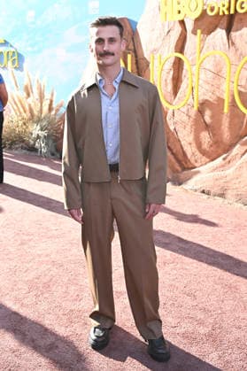 Julian Burzynski at the premiere of season 3 of the HBO series Euphoria at the TCL Chinese Theatre Los Angeles, 07 04 2026 Foto:xD.xStarbuckx xFuturexImagex euphoria_6422