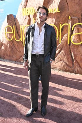 Zak Steiner at the premiere of season 3 of the HBO series Euphoria at the TCL Chinese Theatre Los Angeles, 07 04 2026 Foto:xD.xStarbuckx xFuturexImagex euphoria_6449