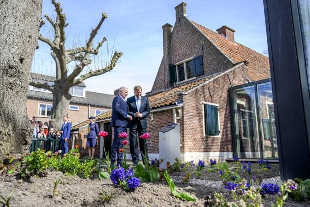 Rijnsburg, The Netherlands, 2026-04-08 13:11:00 RIJNSBURG, 16-12-2026, The Spinoza House King Willem Alexander opens the renovated museum The Spinoza House in Rijnsburg. The museum showcases the life and ideas of philosopher Baruch Spinoza. He moved into the house in 1661 and worked there on his *Ethics*, a philosophical work about God, nature, reason, and emotions. PHOTO: NL Beeld Patrick van Emst Credit: NL Beeld Patrick van Emst  Copyright: xx x