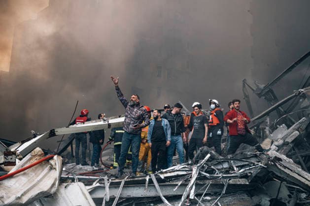 Ahead of what is expected to be a ceasefire in the war that began on 2 March, Israel has carried out its most intense wave of strikes yet on the city of Beirut and across the country. Here, a high-rise building has been completely destroyed in the city centre, in the predominantly Sunni neighbourhood of Mazraa Corniche. - 08 04 2026 - Lebanon Beirut ; Beirut Beirut -  NicolasxCleuetx xLexPictorium LePictorium_0331320