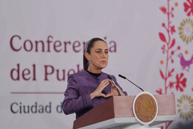 Mexico™s President Claudia Sheinbaum News Conference Mexico™s President Claudia Sheinbaum Pardo speaks about the plan to advance energy sovereignty and the decision to develop natural gas, during a news conference at the National palace. on April 8, 2026 in Mexico City, Mexico. (Photo by Carlos Santiago Eyepix Group) Copyright: xCarlosxSantiagox xEyepixxGroupx CS_08042026_180242