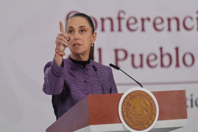 Mexico™s President Claudia Sheinbaum News Conference Mexico™s President Claudia Sheinbaum Pardo speaks about the plan to advance energy sovereignty and the decision to develop natural gas, during a news conference at the National palace. on April 8, 2026 in Mexico City, Mexico. (Photo by Carlos Santiago Eyepix Group) Copyright: xCarlosxSantiagox xEyepixxGroupx CS_08042026_180247
