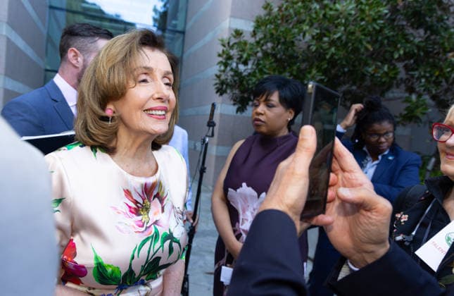 April 8, 2026, Los Angeles, California, USA: American Former Speaker of the House NANCY PELOSI, 86, looks radiant in a flowered dress as she is being interviewed on the Red Carpet at the Skirball Cultural Center in Los Angeles, California, before receiving the 2026 Sierra ClubÃ¢â‚¬â ¢s Lifetime Achievement Award at the Sierra Club Trailblazers Ball for her exemplary support of environment stewardship. Los Angeles USA  - ZUMAk144 20260408_znp_k144_021 Copyright: xAmyxKatzx