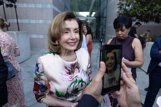 April 8, 2026, Los Angeles, California, USA: American Former Speaker of the House NANCY PELOSI, 86, looks radiant in a flowered dress as she is being interviewed on the Red Carpet at the Skirball Cultural Center in Los Angeles, California, before receiving the 2026 Sierra ClubÃ¢â‚¬â ¢s Lifetime Achievement Award at the Sierra Club Trailblazers Ball for her exemplary support of environment stewardship. Los Angeles USA  - ZUMAk144 20260408_znp_k144_023 Copyright: xAmyxKatzx