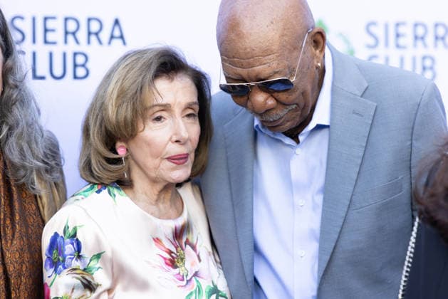 April 8, 2026, Los Angeles, California, USA: American Movie Star MORGAN FREEMAN, 88, walks the Red Carpet at the Skirball Cultural Center in Los Angeles, California with Former Speaker of the House NANCY PELOSI, 86, before receiving the 2026 Sierra ClubÃ¢â‚¬â ¢s Visionary Award at the Sierra Club Trailblazers Ball. Los Angeles USA  - ZUMAk144 20260408_znp_k144_047 Copyright: xAmyxKatzx