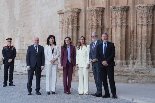 Queen Letizia meets with the Associació de Dones Empresàries Queen Letizia, accompanied by the president of the Association, Laia Rogel 3d , the Minister of Equality, Ana Redondo 2i , the delegate of the Government in Catalonia, Carlos Prieto i , the mayor of Lleida, Félix Larrosa 2d , and the Minister of Enterprise, Miquel Sàmper d , meets with the Associació de Dones Empresàries de Lleida, a 9 de abril de 2026, en Lleida, Catalunya Espana The meeting, held in the Seu Vella de Lleida and behind closed doors, is part of the acts of the 20th anniversary of the association and precedes the delivery of the XVI Premis Ap Lleida, which recognize the leadership and career of businesswomen and professionals in the territory 09 APRIL 2026 Lleida,  Copyright: xDavidxZorrakinox 7425468