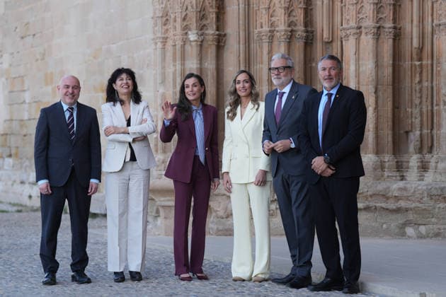 Queen Letizia meets with the Associació de Dones Empresàries Queen Letizia, accompanied by the president of the Association, Laia Rogel 3d , the Minister of Equality, Ana Redondo 2i , the delegate of the Government in Catalonia, Carlos Prieto i , the mayor of Lleida, Felix Larrosa 2d , and the Minister of Enterprise, Miquel Sàmper d , meets with the Associació de Dones Empresàries de Lleida, a 9 de abril de 2026, en Lleida, Catalunya Espana The meeting, held in the Seu Vella de Lleida and behind closed doors, is part of the acts of the 20th anniversary of the association and precedes the delivery of the XVI Premis Ap Lleida, which recognize the leadership and career of businesswomen and professionals in the territory 09 APRIL 2026 Lleida,  Copyright: xDavidxZorrakinox 7425466
