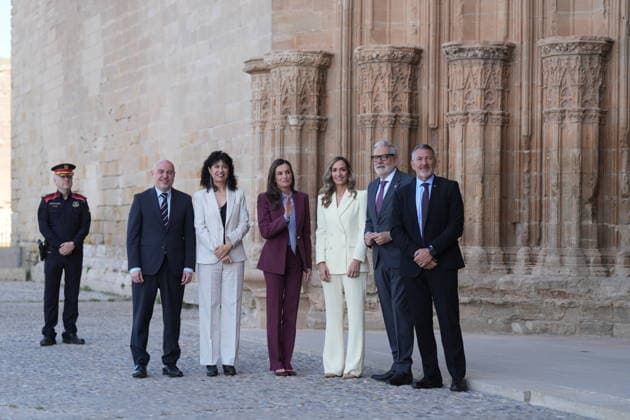 Queen Letizia meets with the Associació de Dones Empresàries Queen Letizia, accompanied by the president of the Association, Laia Rogel 3d , the Minister of Equality, Ana Redondo 2i , the delegate of the Government in Catalonia, Carlos Prieto i , the mayor of Lleida, Felix Larrosa 2d , and the Minister of Enterprise, Miquel Sàmper d , meets with the Associació de Dones Empresàries de Lleida, a 9 de abril de 2026, en Lleida, Catalunya Espana The meeting, held in the Seu Vella de Lleida and behind closed doors, is part of the acts of the 20th anniversary of the association and precedes the delivery of the XVI Premis Ap Lleida, which recognize the leadership and career of businesswomen and professionals in the territory 09 APRIL 2026 Lleida,  Copyright: xDavidxZorrakinox 7425467