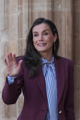Queen Letizia meets with the Associació de Dones Empresàries Queen Letizia meets with the Associació de Dones Empresàries de Lleida, on April 9, 2026, in Lleida, Catalonia Spain The meeting, held in the Seu Vella de Lleida and behind closed doors, is part of the events of the 20th anniversary of the association and precedes the delivery of the XVI Premis Ap Lleida, which recognizes the leadership and career of women entrepreneurs and professionals in the territory 09 APRIL 2026 Lleida, Catalunya Lleida, Catalunya Spain  Copyright: xDavidxZorrakinox 7425517