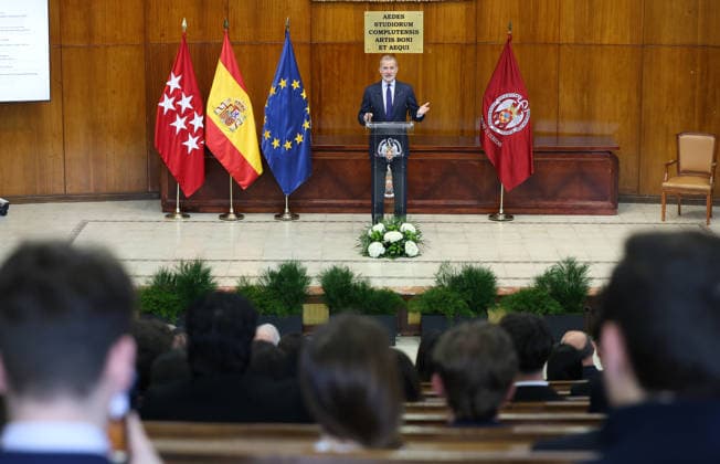 The King defends international law against the use of force before university students King Felipe VI presides over the commemoration of the 60th anniversary of the International Covenant on Civil and Political Rights and the International Covenant on Economic, Social and Cultural Rights, at the Faculty of Law of the Complutense University, April 9, 2026, in Madrid Spain The two covenants were adopted by the United Nations General Assembly on December 16, 1966 and entered into force on January 3, 1976 Together with the Universal Declaration of Human Rights, they comprise what jurists consider the International Bill of Human Rights 09 APRIL 2026 Marta Ferná Madrid Madrid Madrid Spain  Copyright: xMartaxFernandezx 7426294