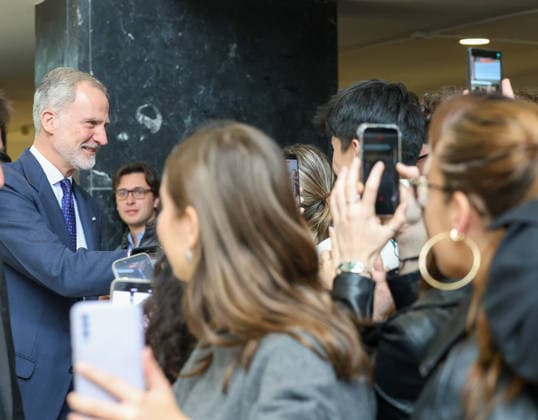The King defends international law against the use of force before university students King Felipe VI greets students before presiding over the commemoration of the 60th anniversary of the International Covenant on Civil and Political Rights and the International Covenant on Economic, Social and Cultural Rights, at the Faculty of Law of the Complutense University, on April 9, 2026, in Madrid Spain The two covenants were adopted by the United Nations General Assembly on December 16, 1966 and entered into force on January 3, 1976 Together with the Universal Declaration of Human Rights, they comprise what jurists consider the International Bill of Human Rights 09 APRIL 2026 Marta Ferná Madrid Madrid Spain  Copyright: xMartaxFernandezx 7426297