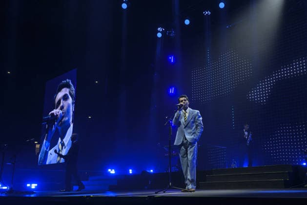 Music Concert - Fulminacci - Palazzacci Tour 2026 Fulminacci - stage name of Filippo Uttinacci - performs live during the concert of Palazzacci Tour 2026 on stage of Palazzo dello Sport on April 09, 2026 in Rome, Italy Rome Palazzo dello Sport Italy Copyright: xRobertoxBettacchix xLiveMediax LPM_2381098